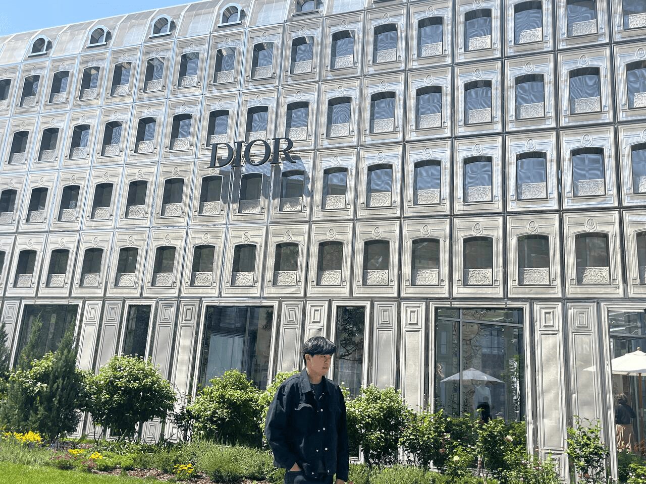 Dior store in Seongsu, showcasing high-end luxury fashion and modern store design