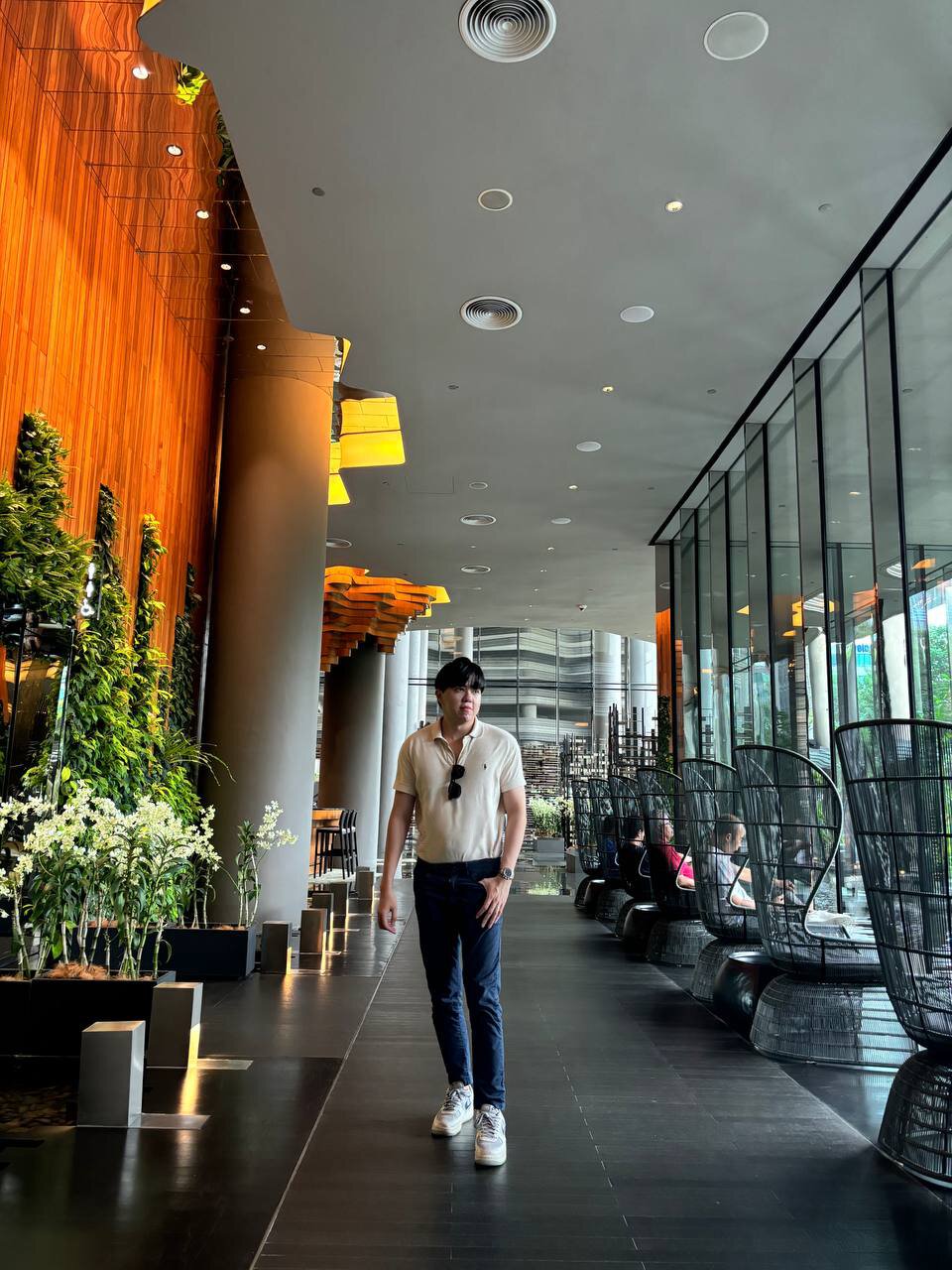Park Royal on Pickering, a hotel featuring green architecture and landscaped terraces