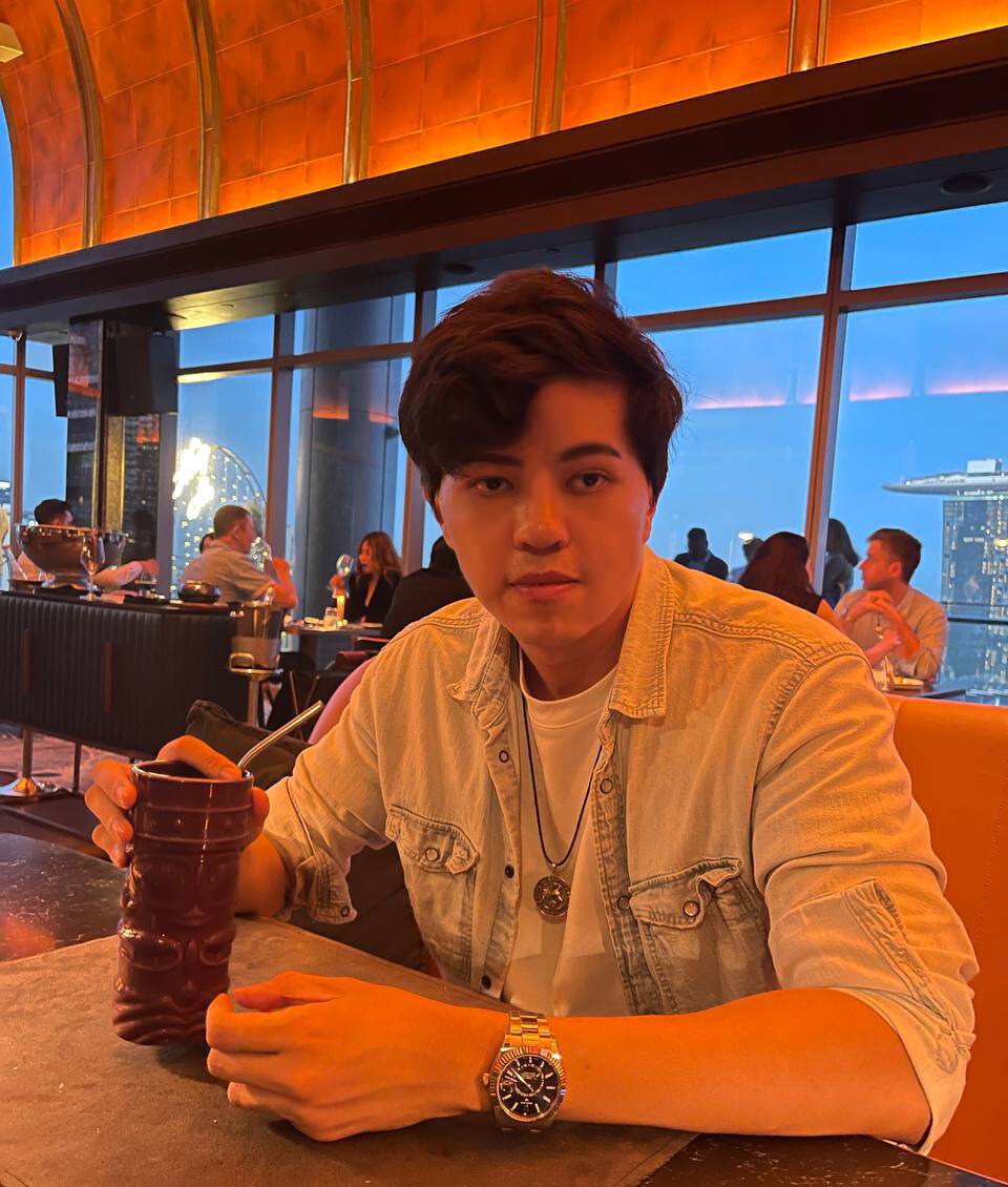 VUE rooftop restaurant in Singapore with panoramic skyline views